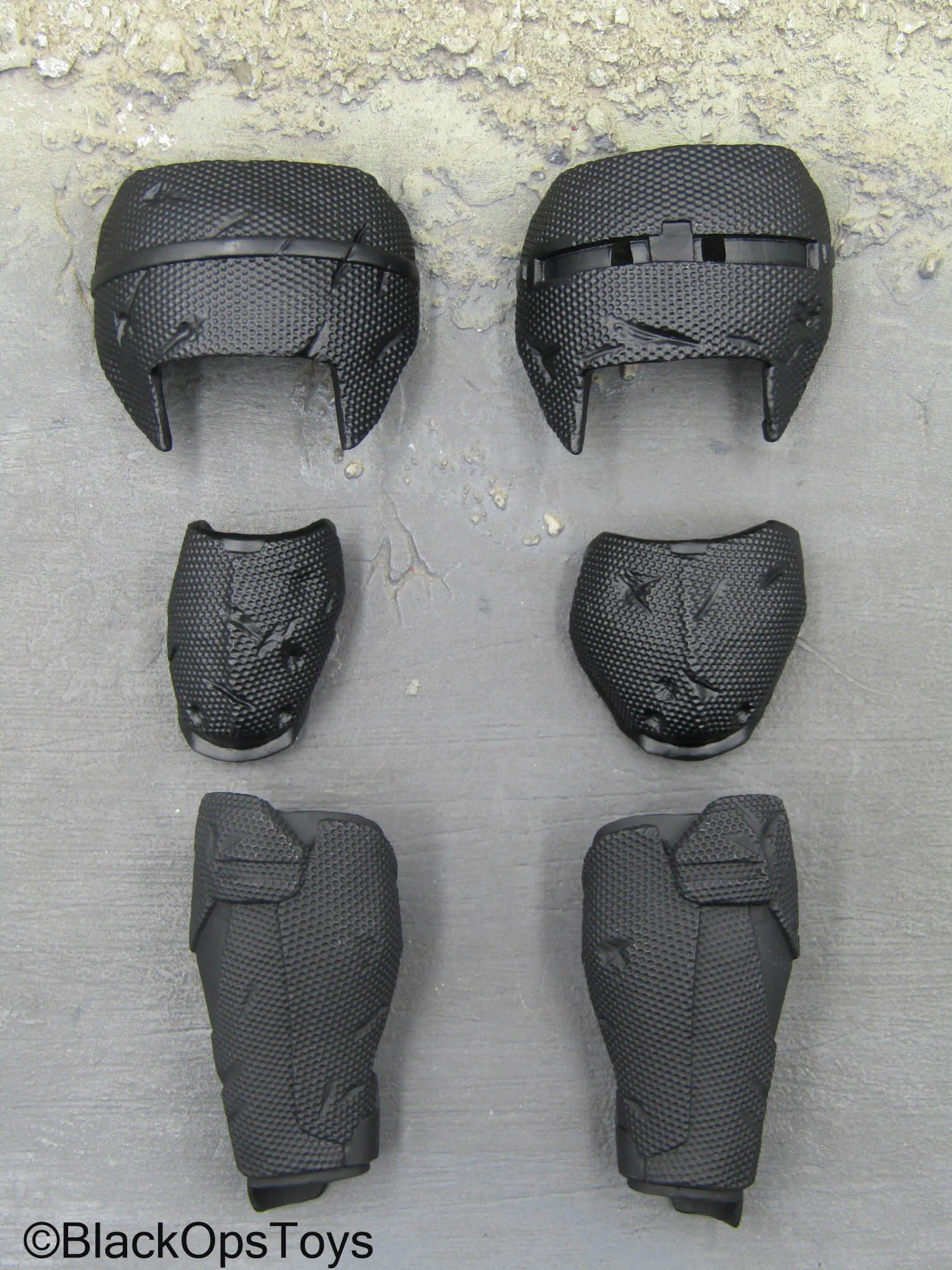 3D Printed Deathstroke Black Armor Set w/Mask, Boots, & Pistol Set