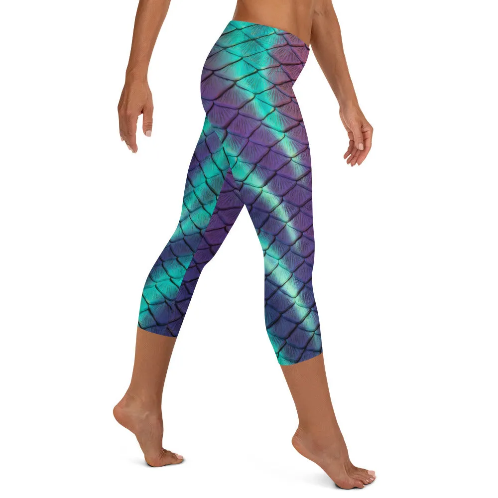 Aurora Borealis Capri Leggings