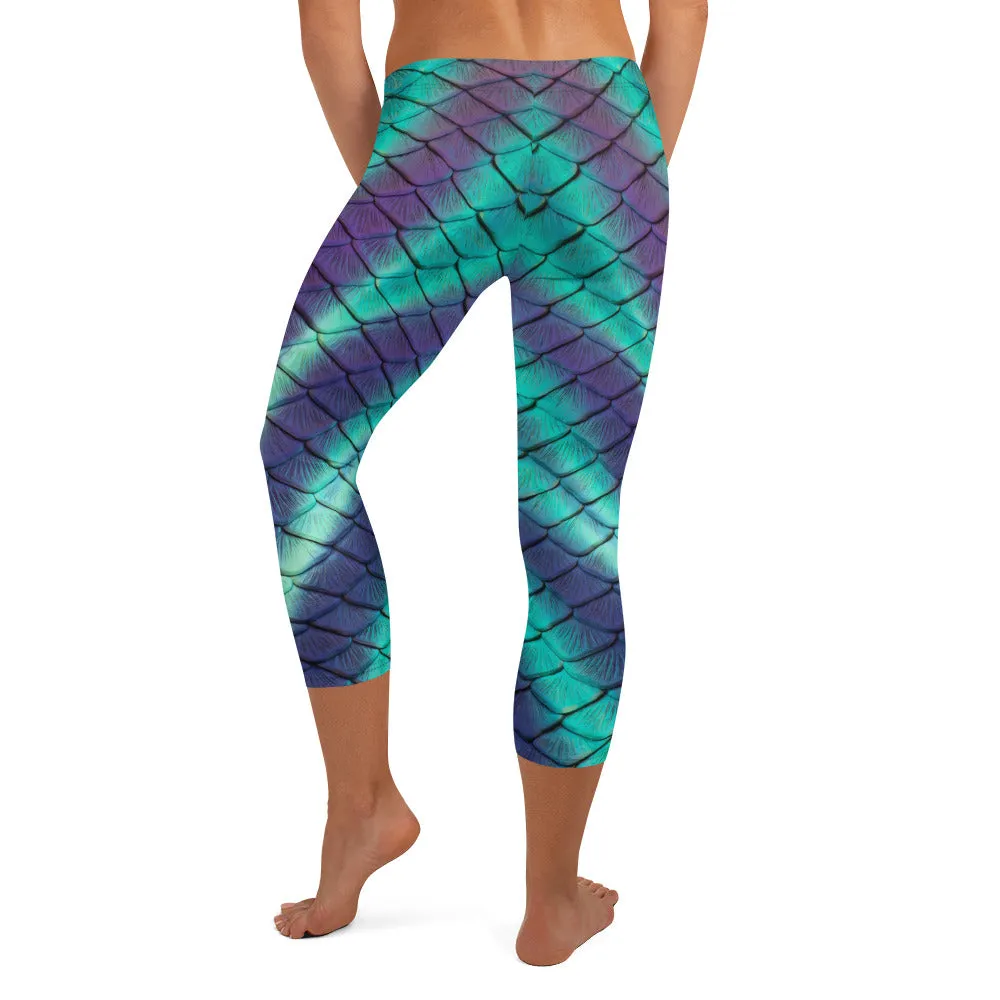 Aurora Borealis Capri Leggings