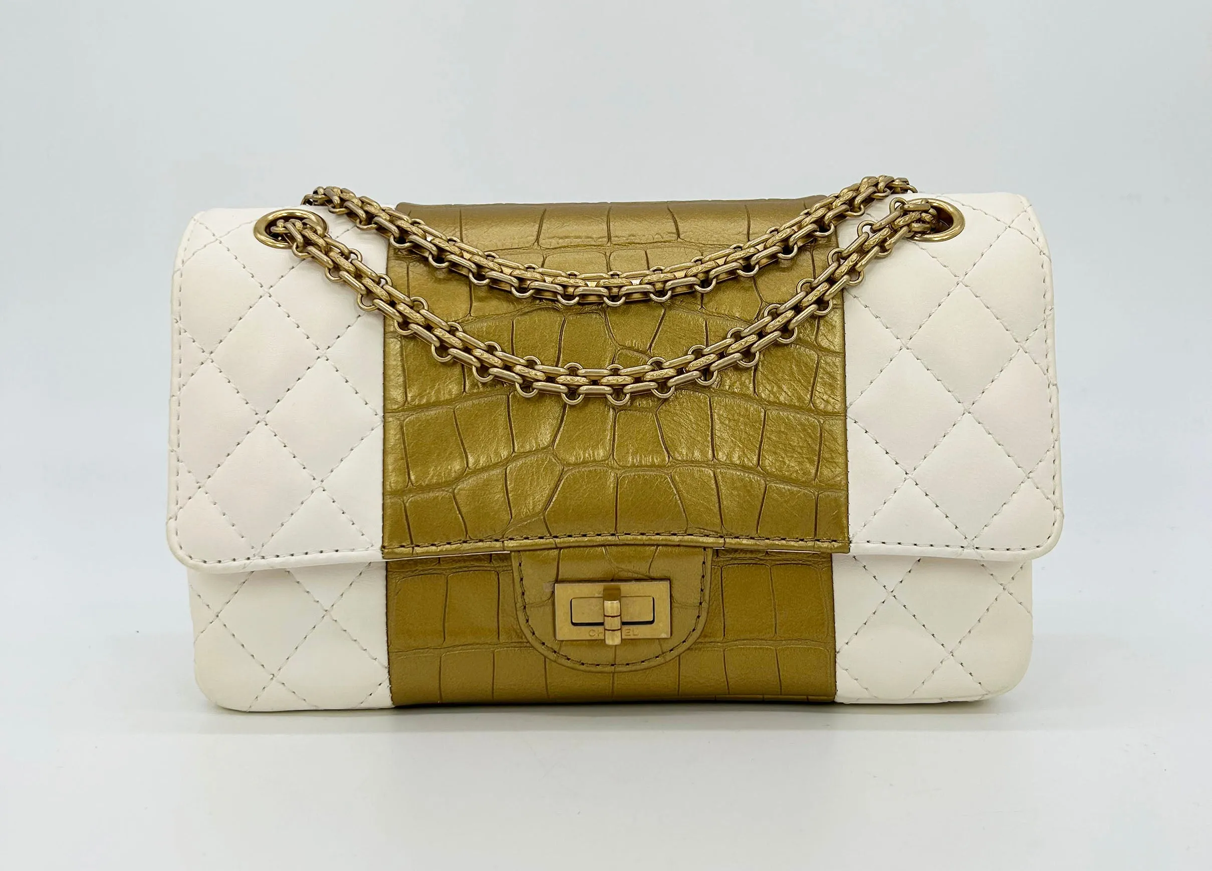 NEW Chanel Cream Leather Gold Alligator Double Flap Classic 2.55 Reissue NWT