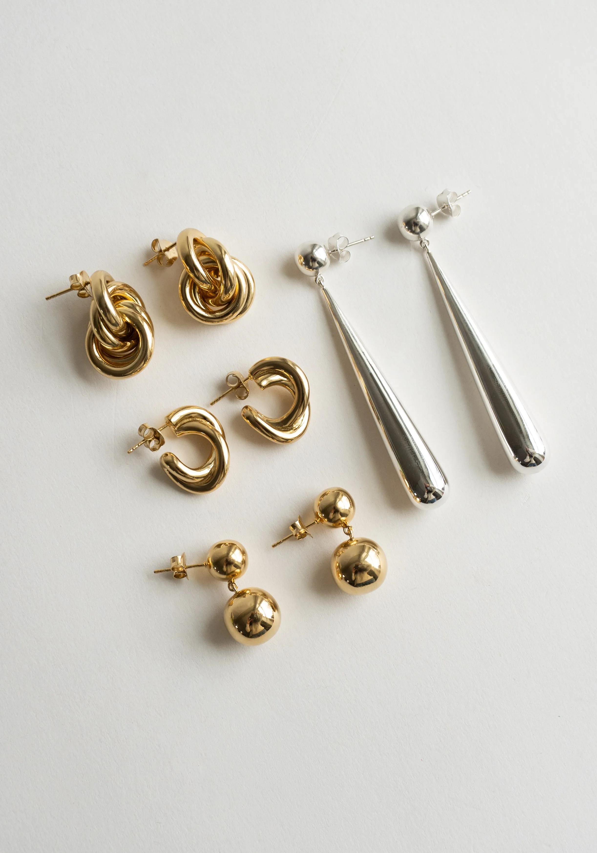 Vera Earrings in Gold